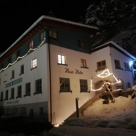 Haus Hotz Apart Talblick Grins Bagian luar foto