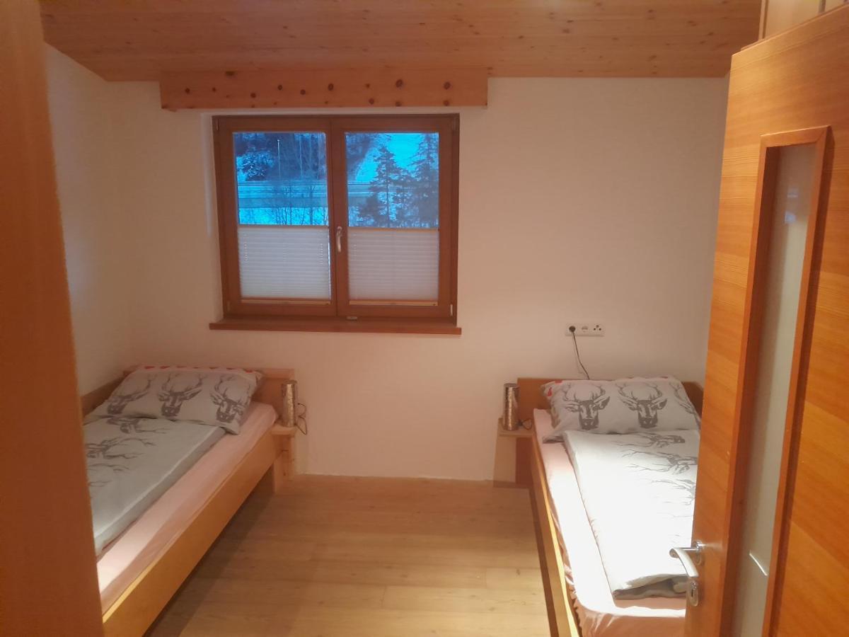 Haus Hotz Apart Talblick Grins Bagian luar foto