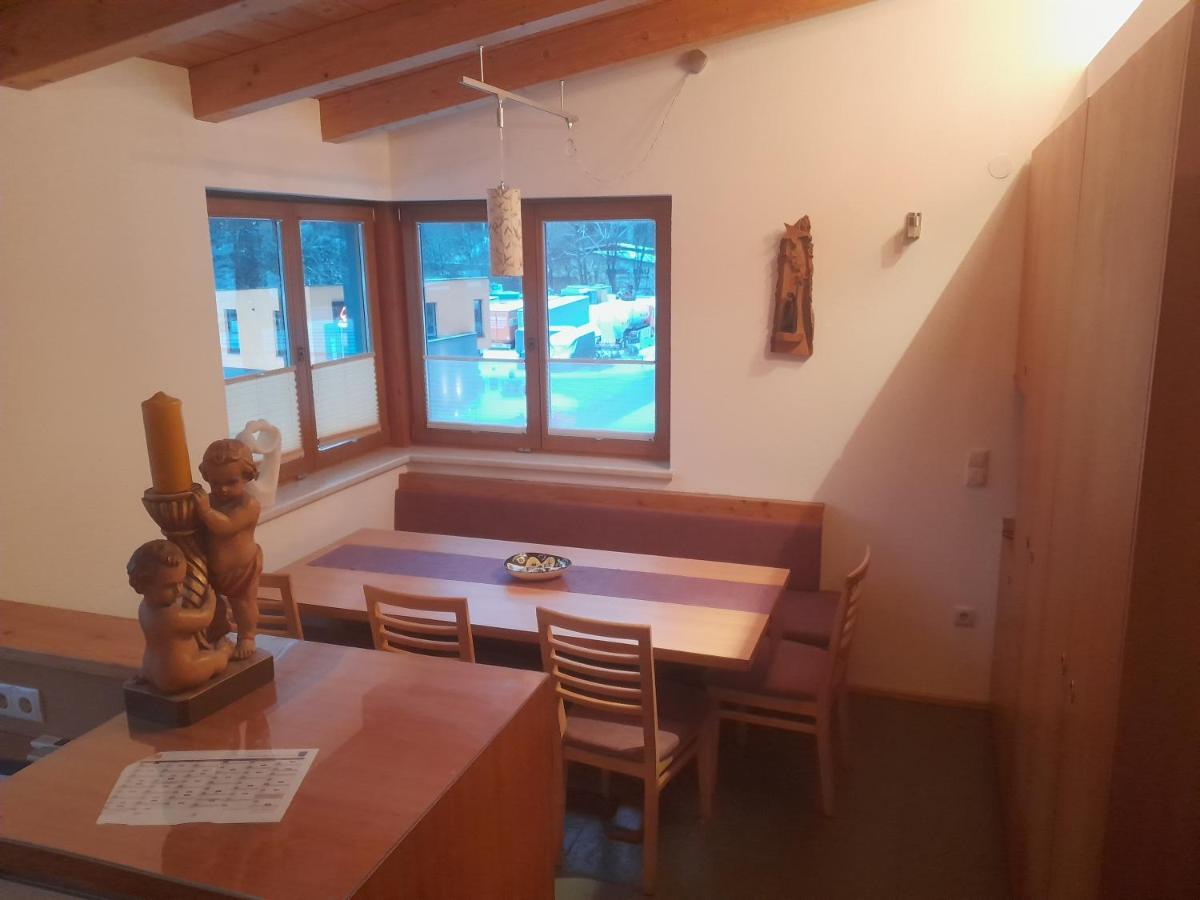 Haus Hotz Apart Talblick Grins Bagian luar foto