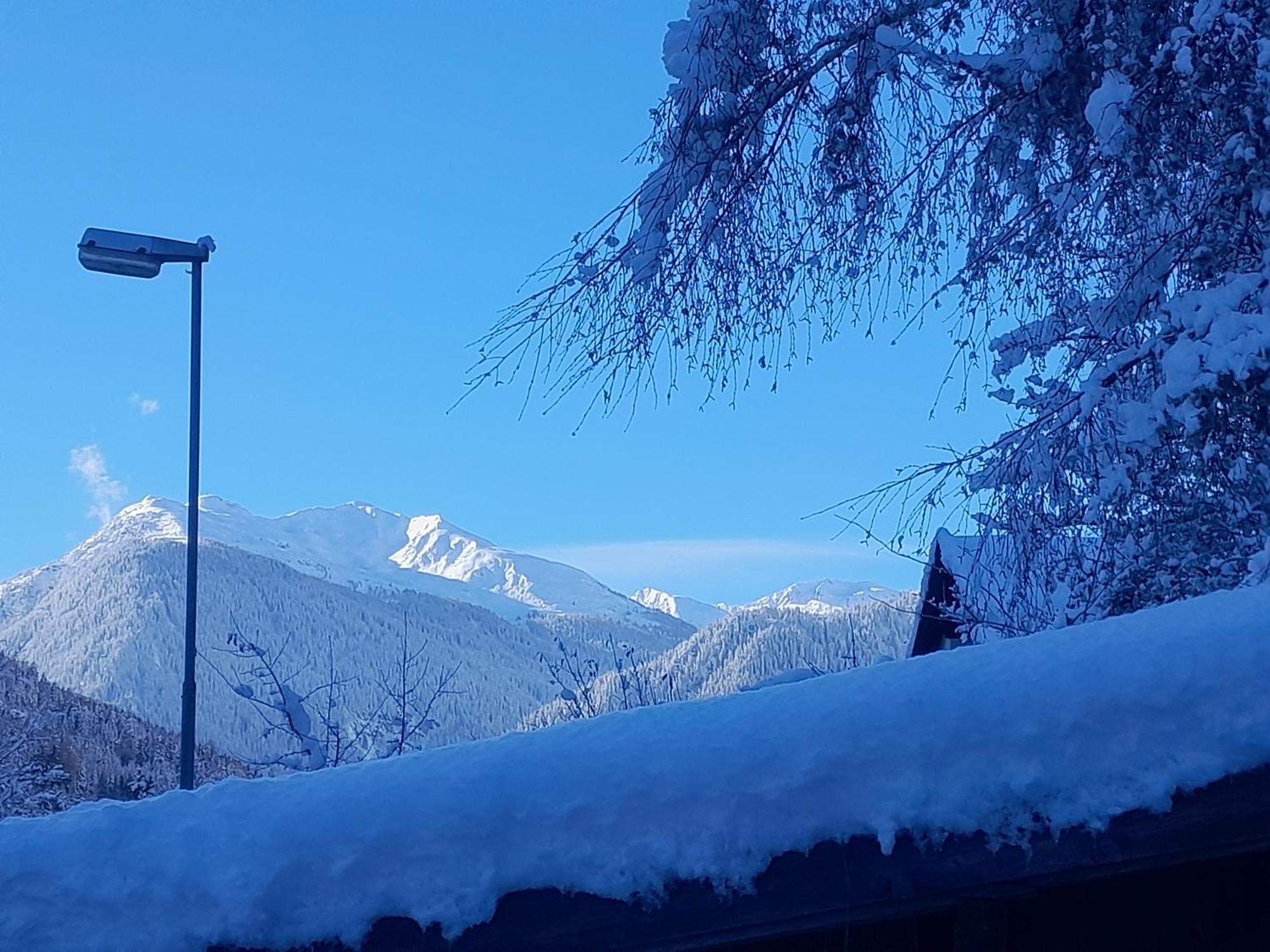 Haus Hotz Apart Talblick Grins Bagian luar foto